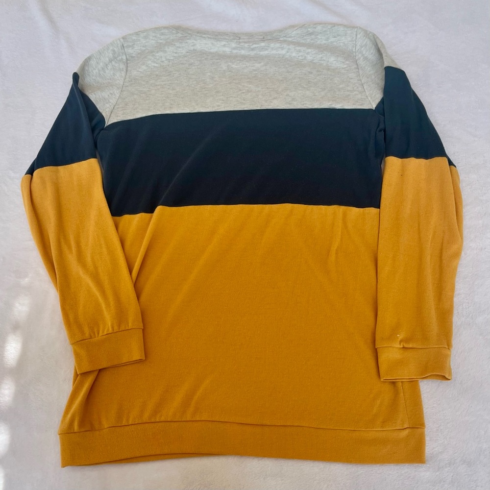 Colorblock Shirt - Picture 3 of 10